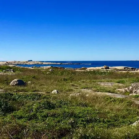 Ved Sjoen, Hvaler
